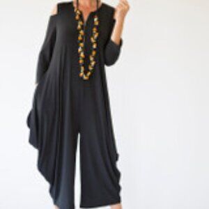14. NWT Aria Jackson Cut out shoulder wide Leg Black Jumpsuit